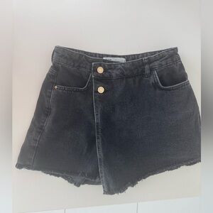 Zara skort size M (28) black denim